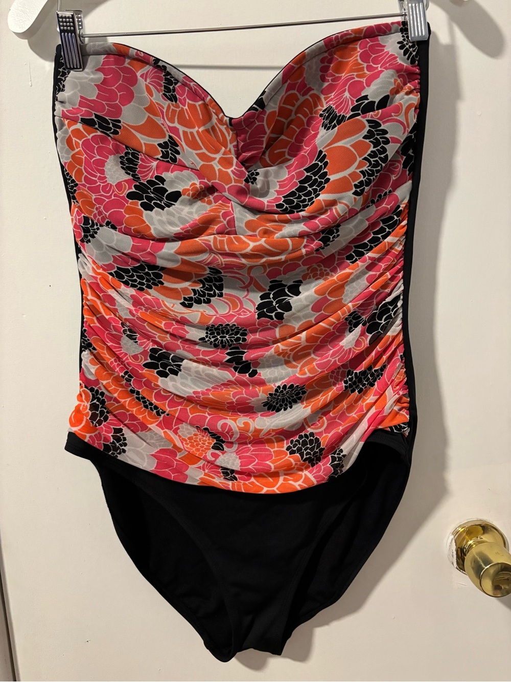Jaclyn Smith Black One-Piece Swimsuit